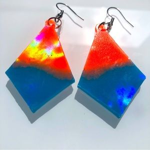 Glow-In-The Dark Diamond Drop Earrings Orange/Blue Glow Holographic Effect